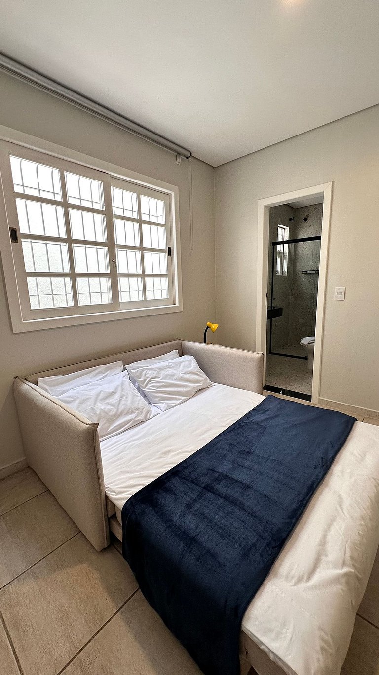 Quarto com banheiro privativo em pousada