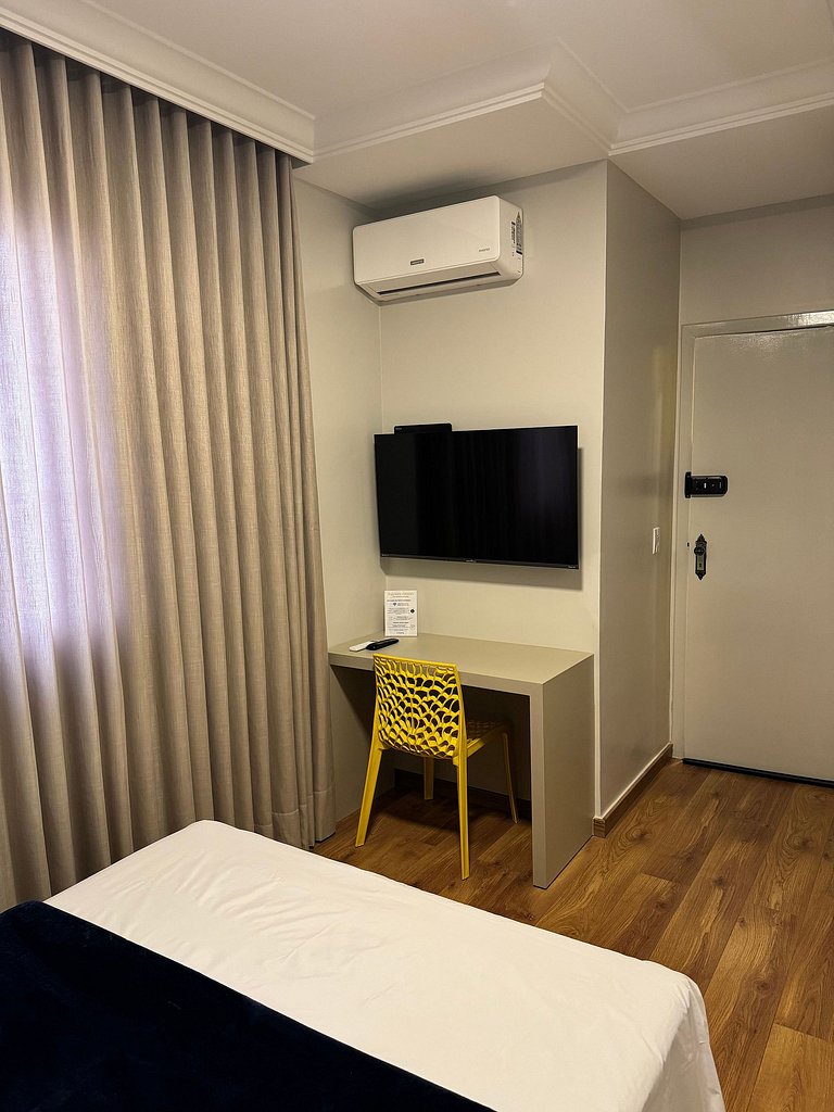 Quarto privativo em pousada