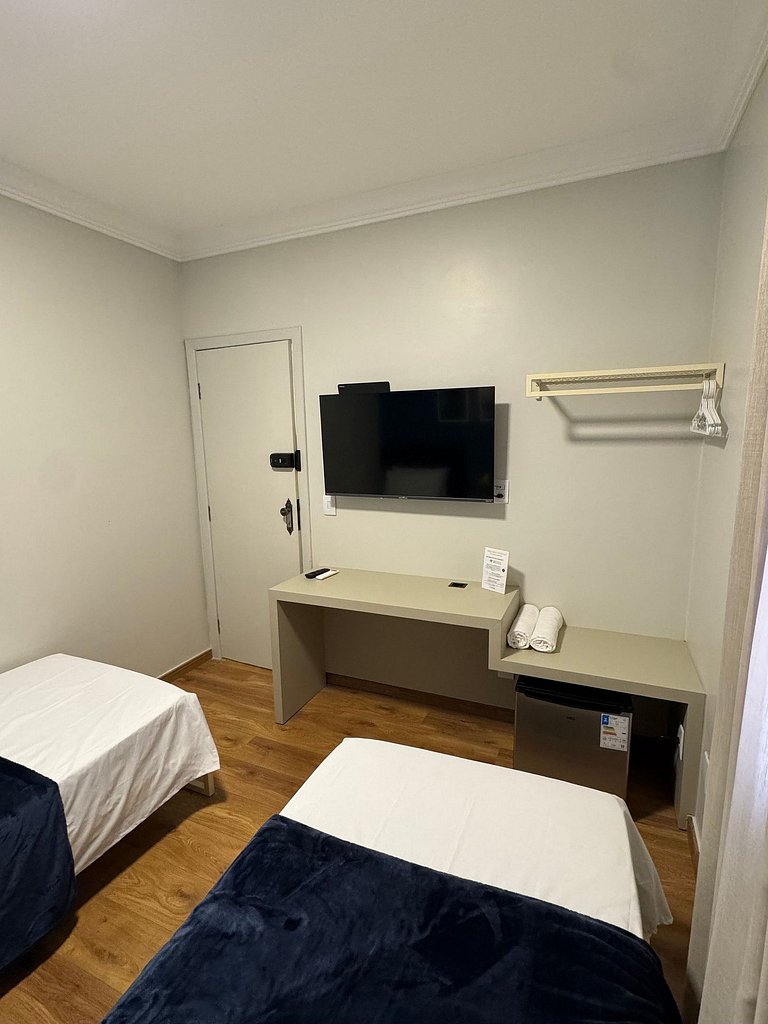 Quarto privativo em pousada