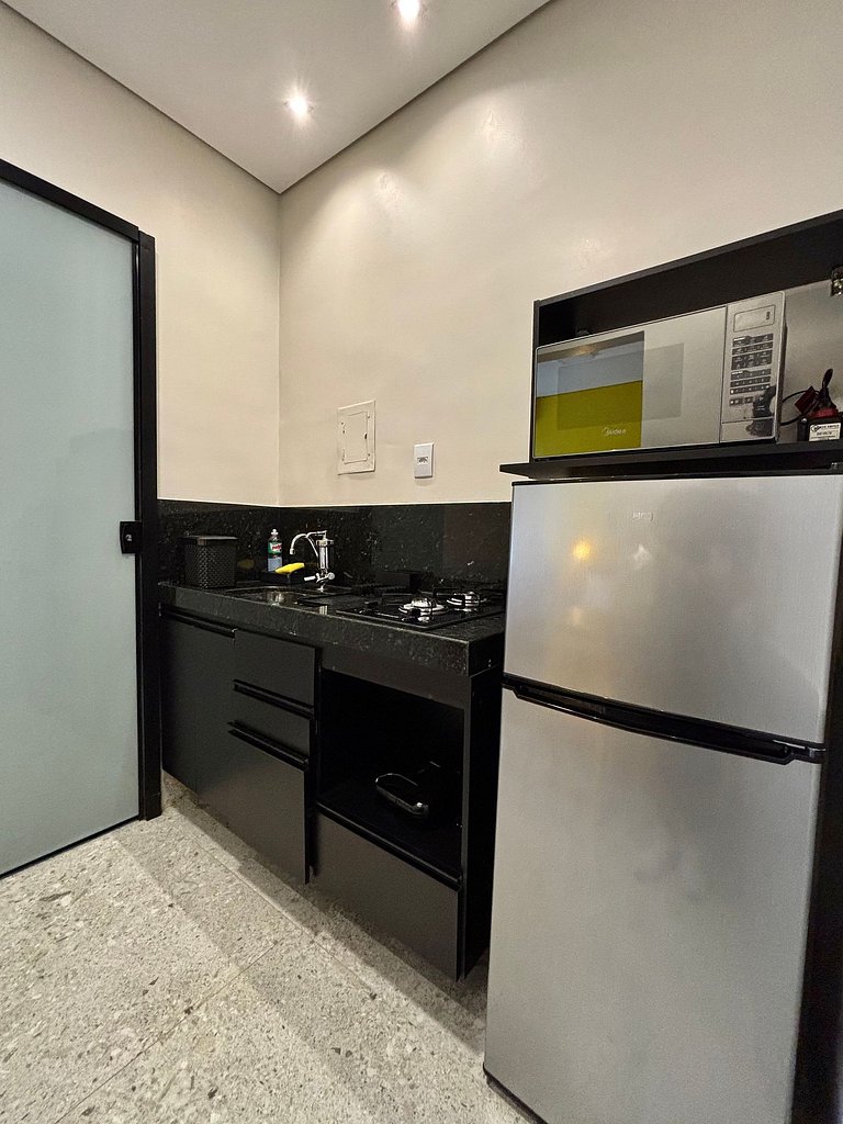 Flat com banheiro privativo próximo a Savassi