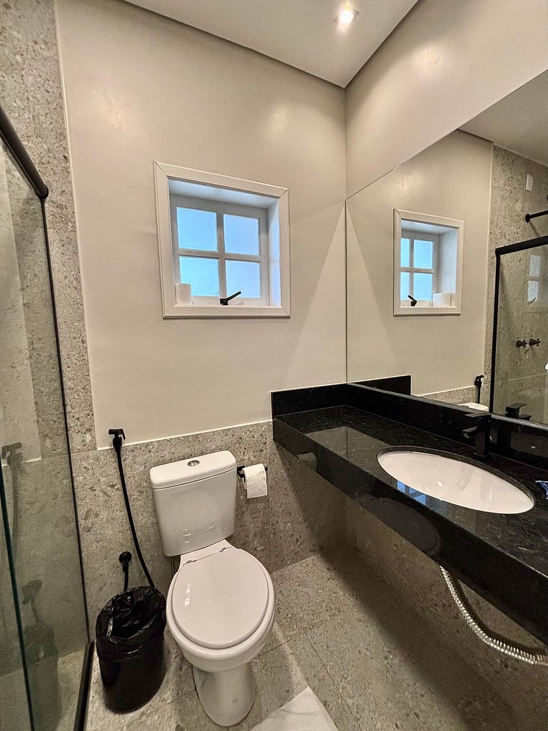 Flat com banheiro privativo próximo a Savassi