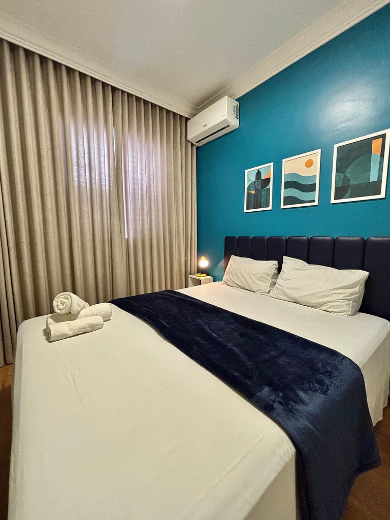 Quarto privativo próximo ao Lourdes e Savassi