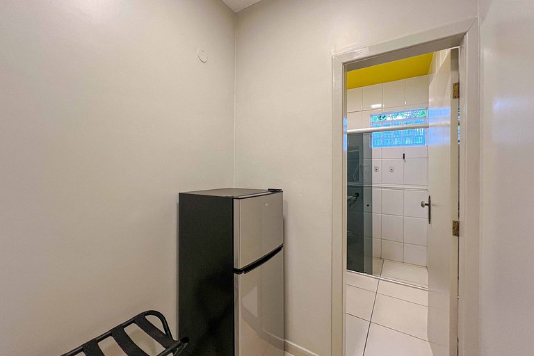 Flat com banheiro privativo próximo a Savassi